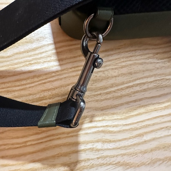 Coach Sullivan Signature Leather Adjustable Crossbody Bag Dark Shamrock Green - Picture 4 of 7